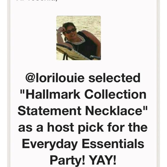 Hallmark Collection Statement Necklace - Picture 5 of 5